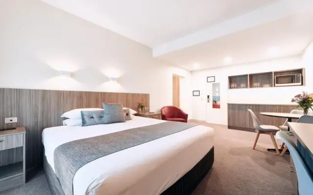 Club Laverton Motel