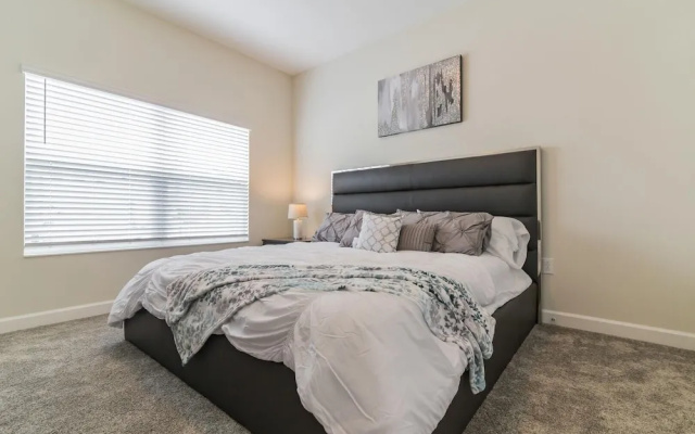 560pb- The Retreat at Championsgate