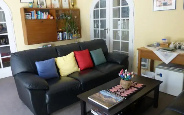 Mira Monte B&B and Homestay
