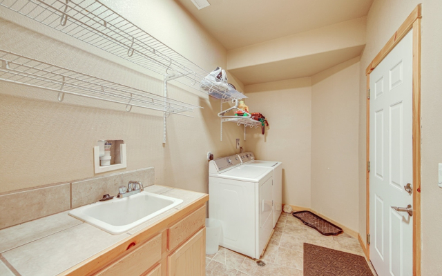 Beaver Lodge 5 Bedroom Cabin