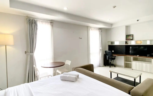 Cozy And Spacious Studio Room Azalea Suites Apartment