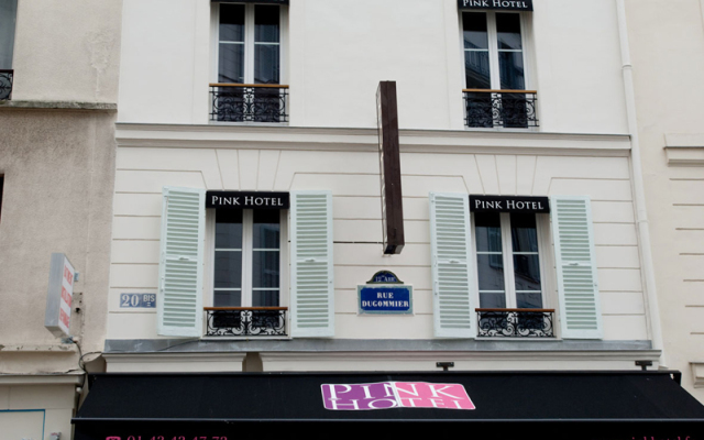 Pink Hotel вид на фасад