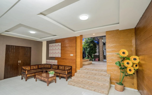 Bunga Matahari Guest House By OYO Rooms