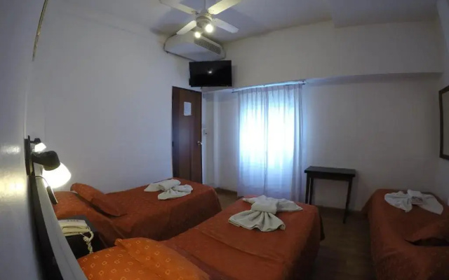 Baloo Hotel