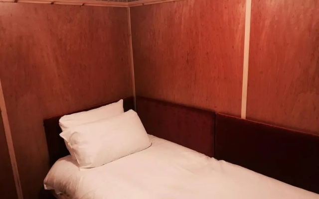 Hotel NR2 - Hostel