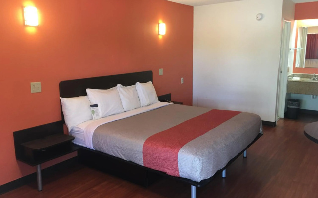 Motel 6 Richmond, VA - Midlothian Turnpike