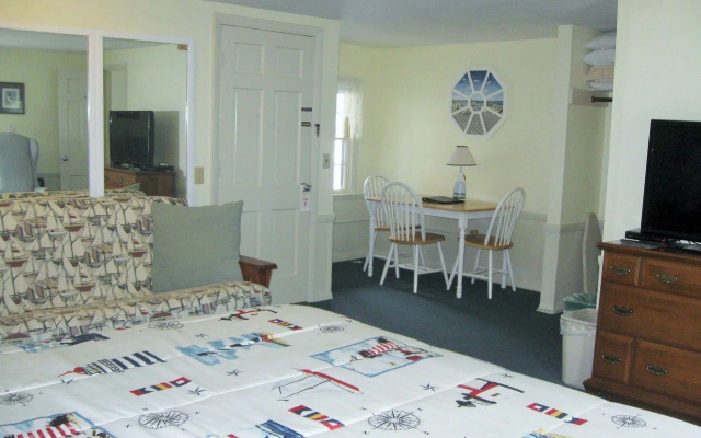 A Beach Breeze Inn