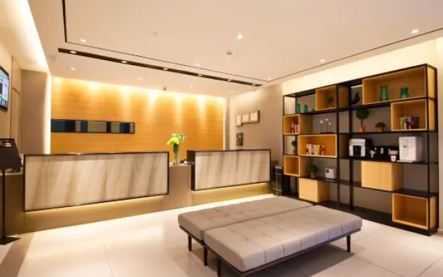 Home Inn UP Huayi Select Hotel (Changchun Jingyuecheng University Town Branch