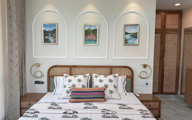 GGH - Ganga Side Bliss Apartment