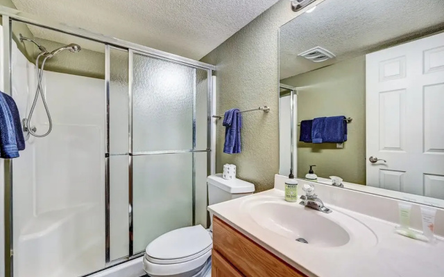 Flagstaff Condo w/ Balcony in Golf Community!