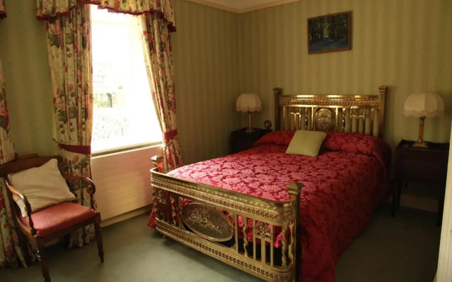 Altamont House
