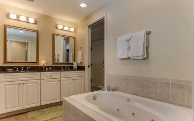 2515/16 Tennis Villas