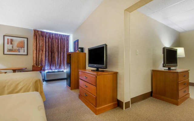 Quality Inn & Suites Mansfield
