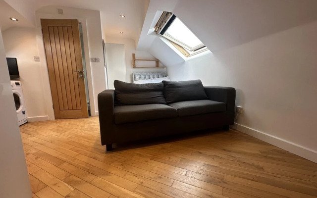 Stunning 1-bed Studio in Pudsey