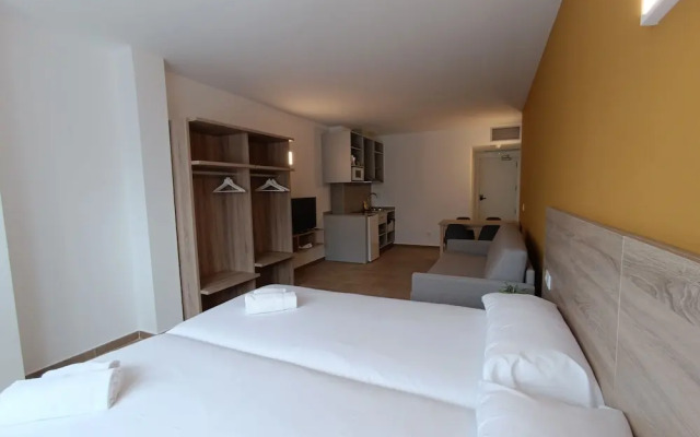 Apartamentos Pontepedriña by Bossh