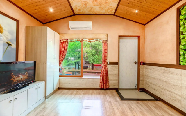 Gapyeong Calbongsan Pension