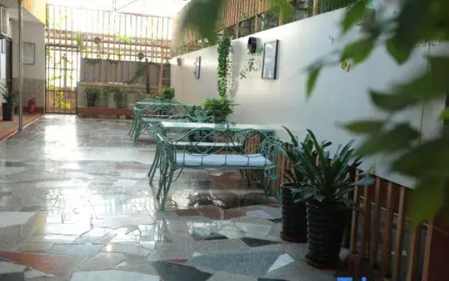 Nanning Wuming Chujian Hotel (bus terminal store)