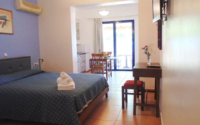 Paraktio Beach Apartments
