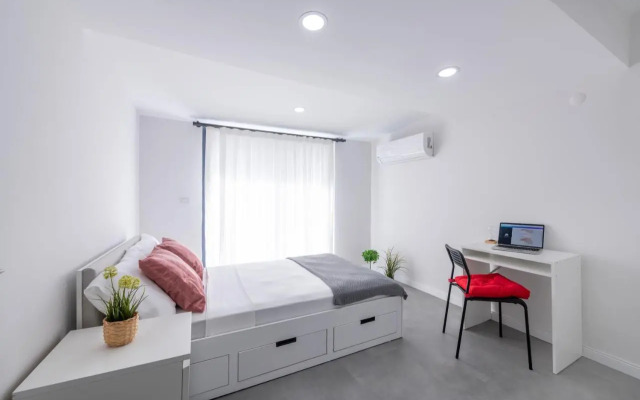 Echinus Lara Hotel
