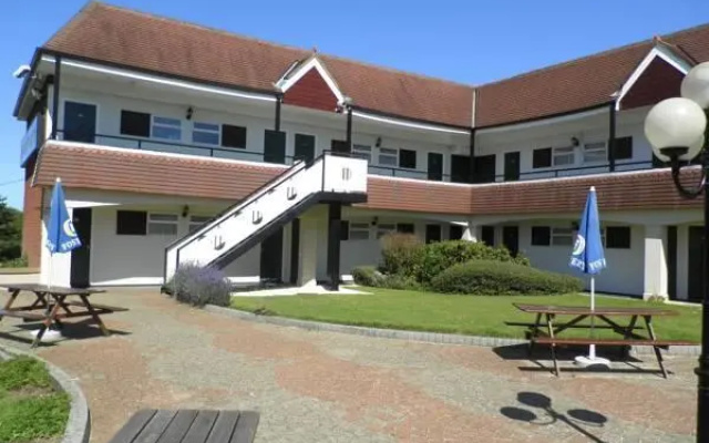 The Town & Country Lodge