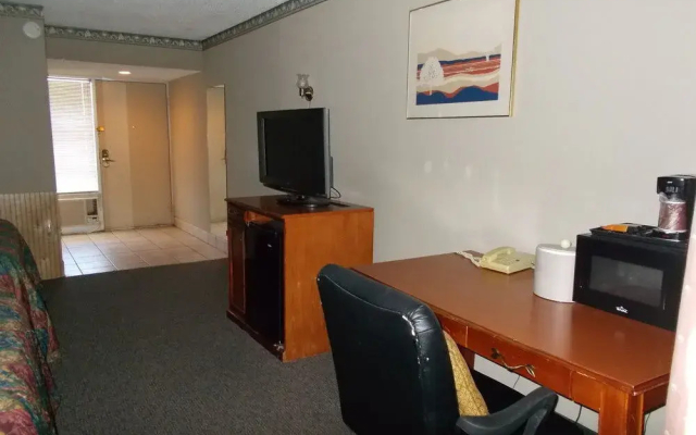 Season's Inn