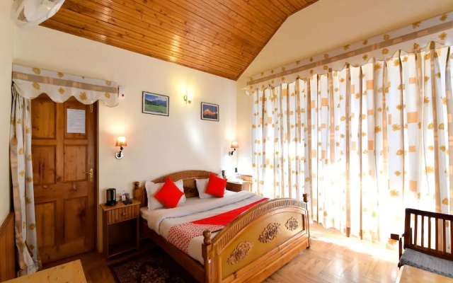 OYO 13352 Home Modern Stay 3BHK Hadimba Temple