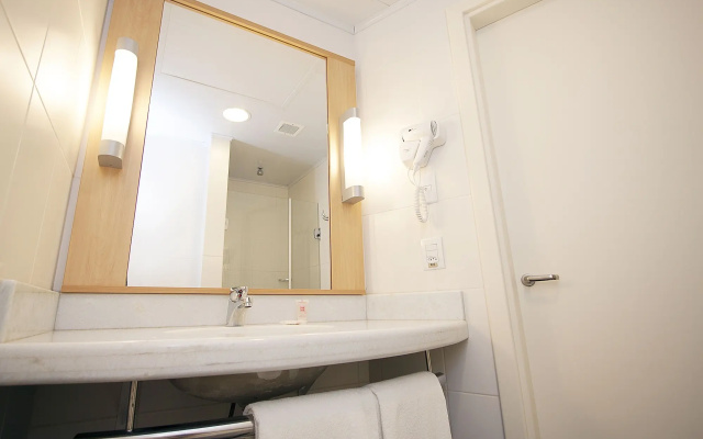 ibis Montenegro