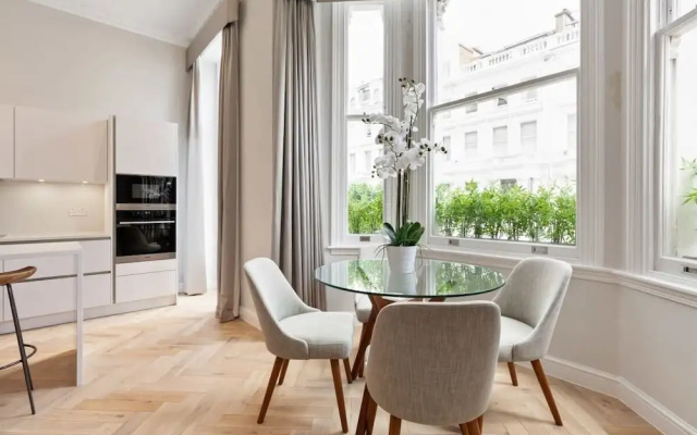 Elegant 3 Bed Apt W/terrace Near Kensington
