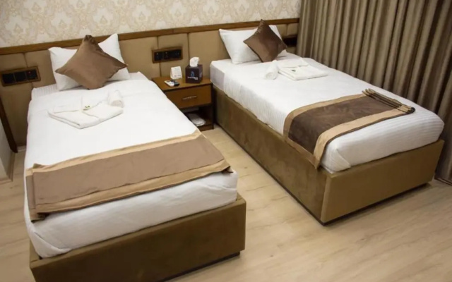 Blue Moon Hotel