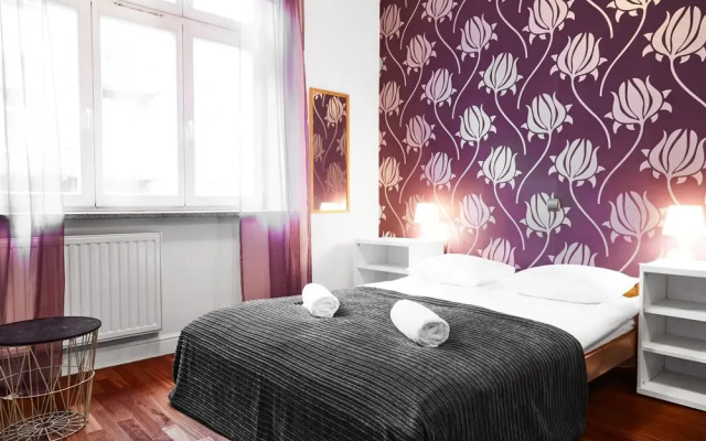 Collosal 6 bedroom- Slowackiego avenue