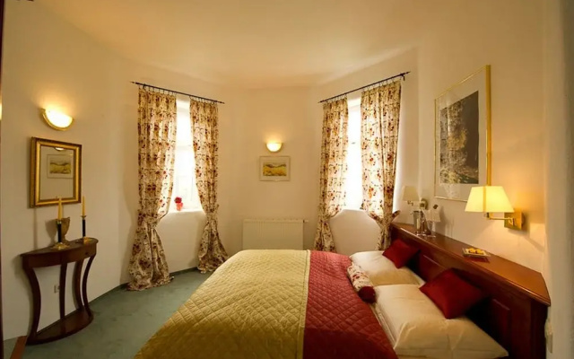 Schlosshotel Erolzheim