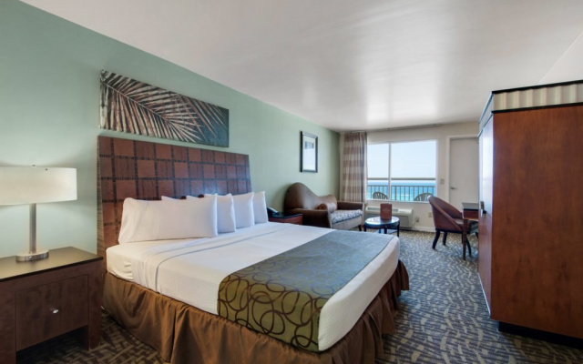 The Palm & Tide Beachfront Hotel