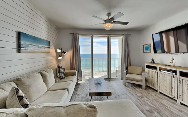 Majestic Sun #1008A by Southern Vacation Rentals