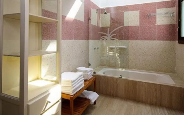 Villa - 3 Bedrooms with Pool - 103089