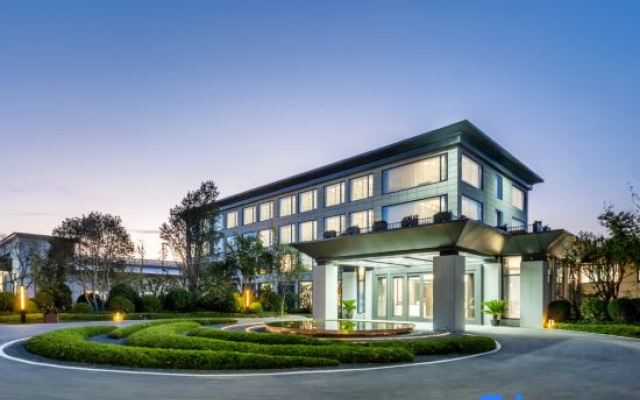 Xi'an DiJianNanShan Hot Spring Hotel (Wildlife Park)