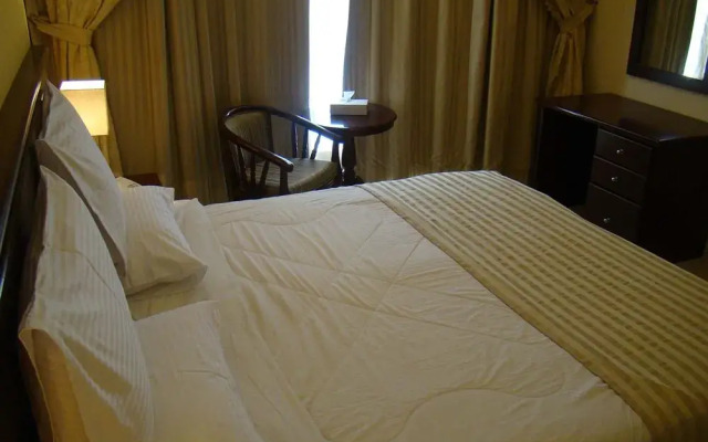 Queen Inn Hotel Apartments