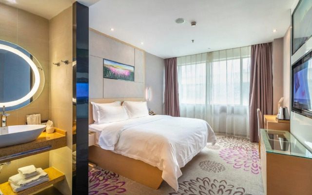 Lavande Hotel Wuhan Nanhu WalMart Branch