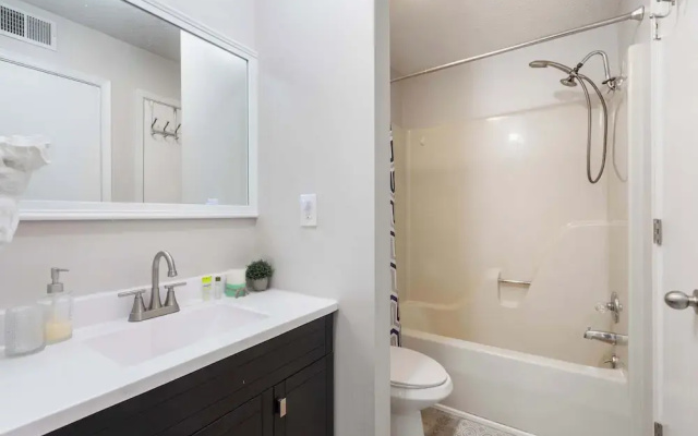 Greenside Retreat - Pointe Royale