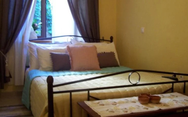 Diavatiko Traditional Apartments