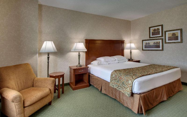 Drury Inn & Suites Arnold