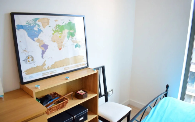 2 Bedroom East London Apartment