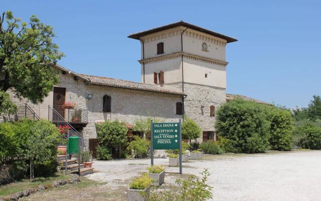 Отель Valle Rosa Country House Сполето вид на фасад