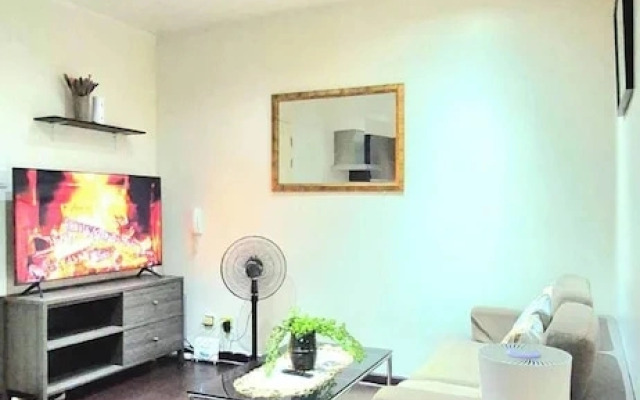 Luxurious 2BR Condo in Makati City With Stunning Views