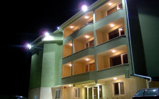 Отель Paralax Hotel Болгария, Варна - отзывы, цены и фото номеров - забронировать отель Paralax Hotel онлайн вид на фасад