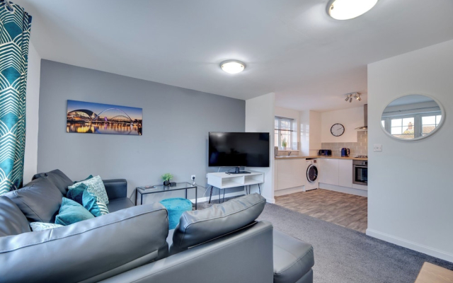 Watch Tower Apartment by Week2Week