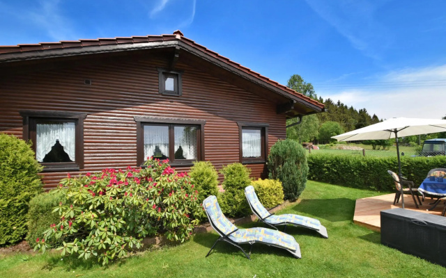 Friedlicher Waldurlaub in Altenfeld
