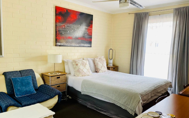 The Mews Motel