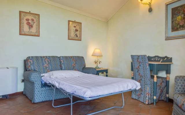 Holiday Home in Collazone With Pool & Sauna