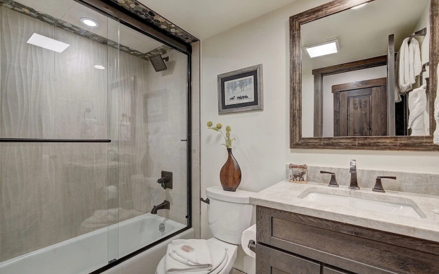 Motherlode C9 2 Bedroom Condo by RedAwning