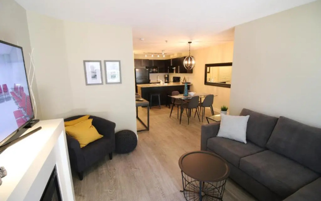 Waterscapes Resort by Discover Kelowna Resort Accommodations